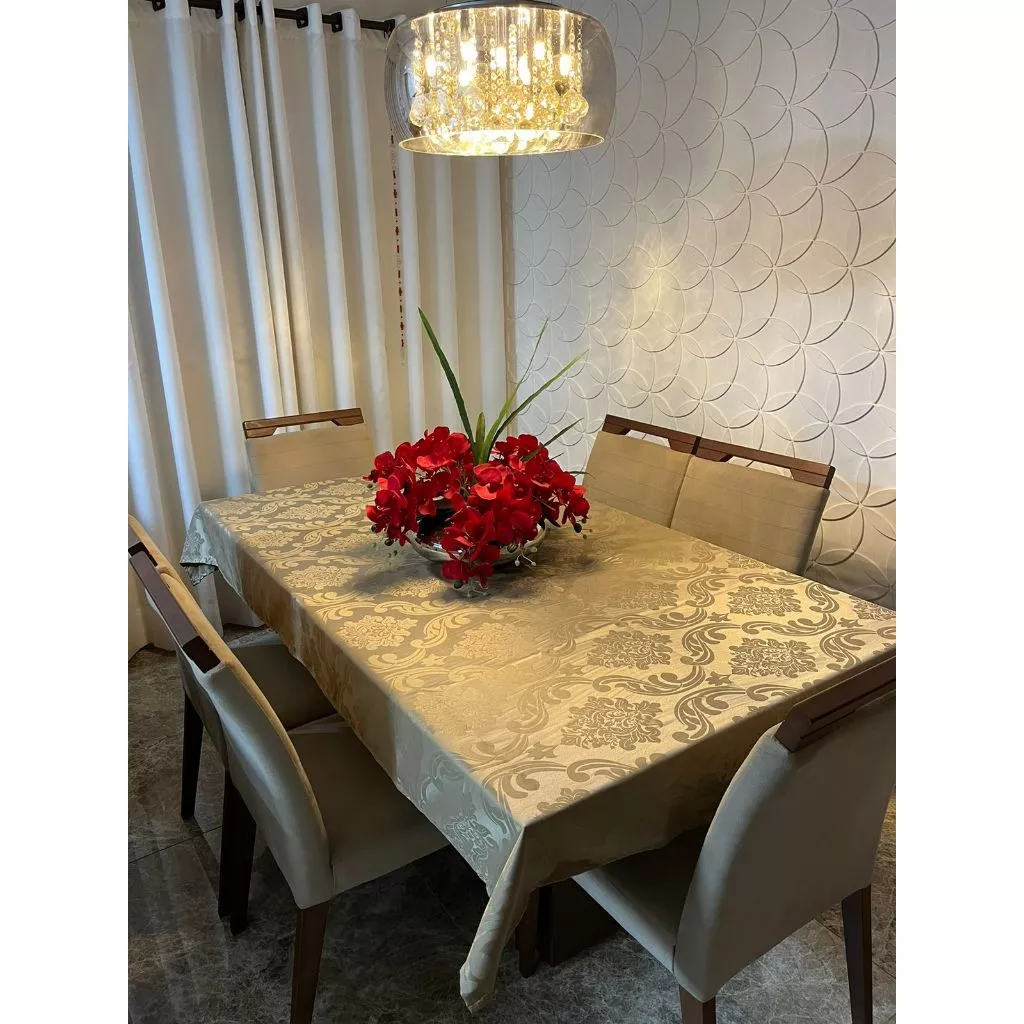 Toalha de Mesa Retangular Jacquard 6 Lugares Antimanchas
